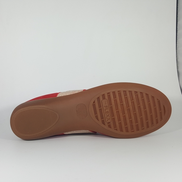 The Flexx Red Nubuck Mary Jane w/ Elastic Strap - Picture 4 of 4